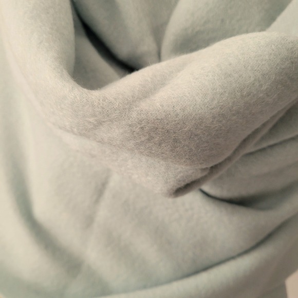 Bugatteli Luxury Wool Cashmere Blend Scarf Shawl Wrap Blue Fringe 26x72 L Luxury - Picture 4 of 8